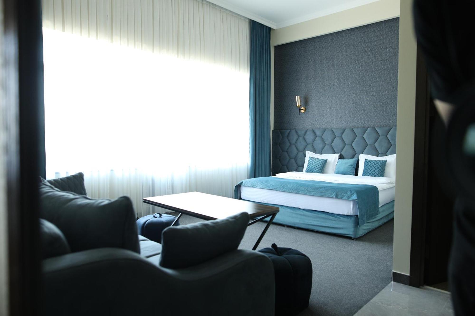 Bmg Hotel By Grigoryans Group Goris Exterior photo