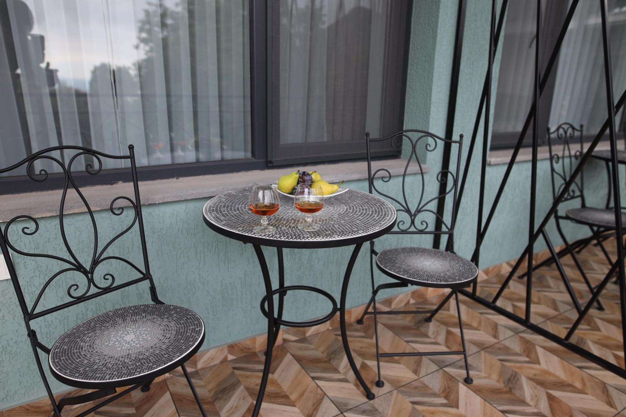 Bmg Hotel By Grigoryans Group Goris Exterior photo